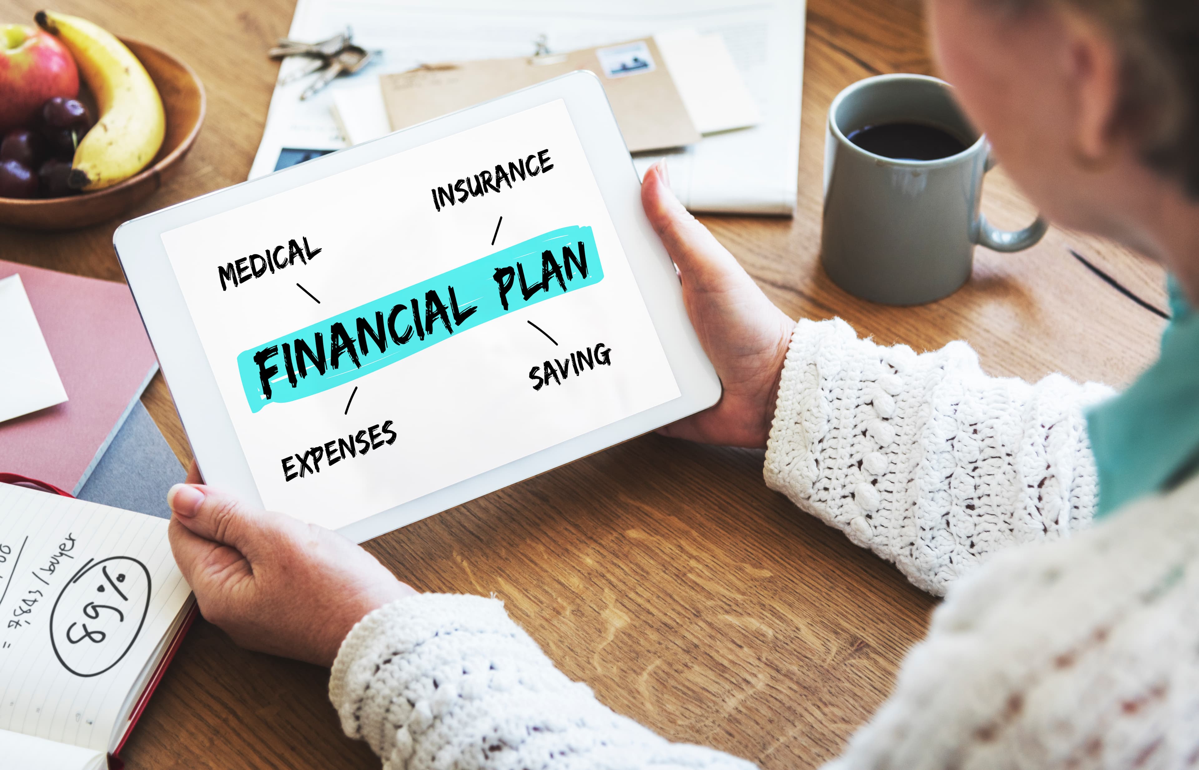 Best AI Tools for Personal Finance in 2025 (I Used These to Save $6,000 Without a Budget Spreadsheet)