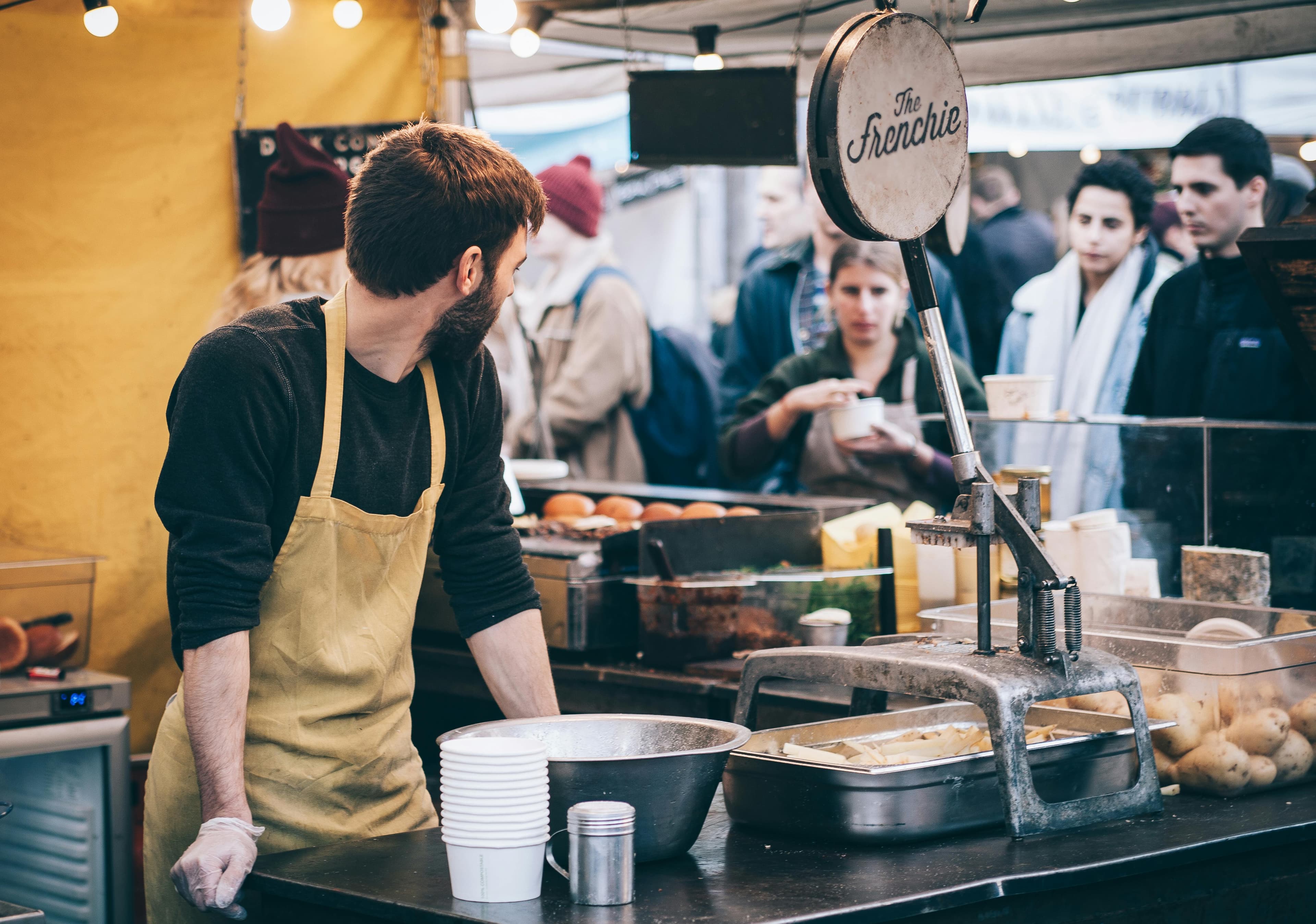 7 Best Small Businesses to Start in 2025 With Low Investment (Under $500 in the USA)