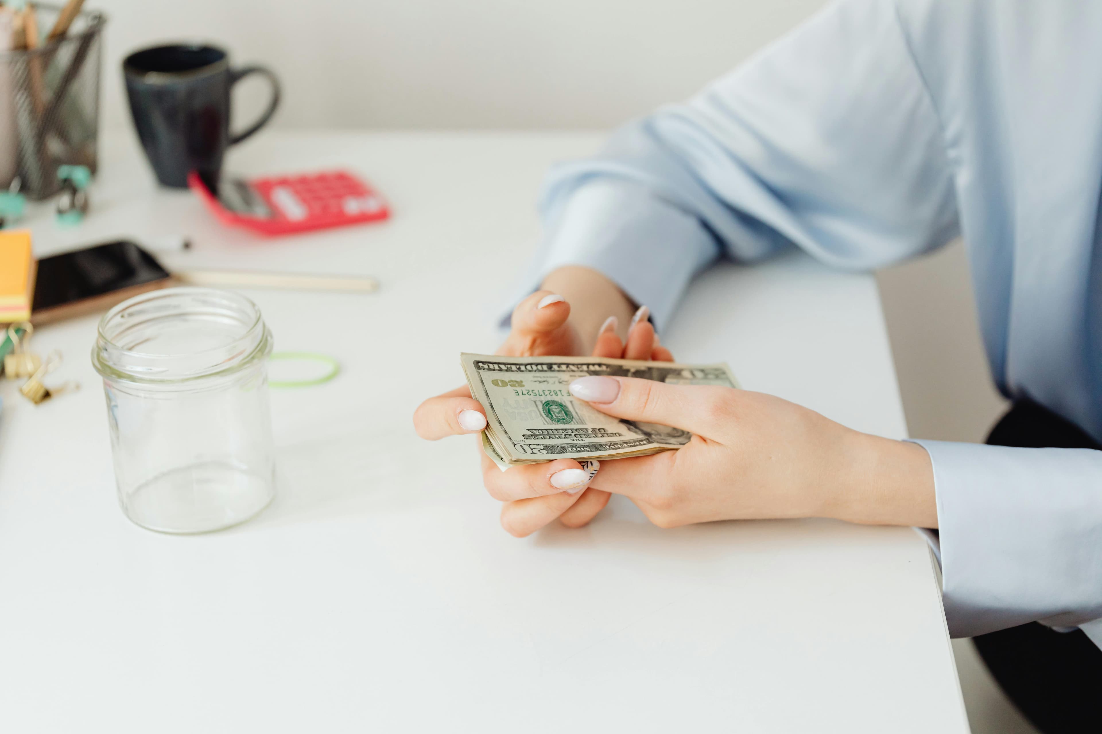 How to Start an Emergency Fund With No Savings (Realistic Steps That Work in 2025)